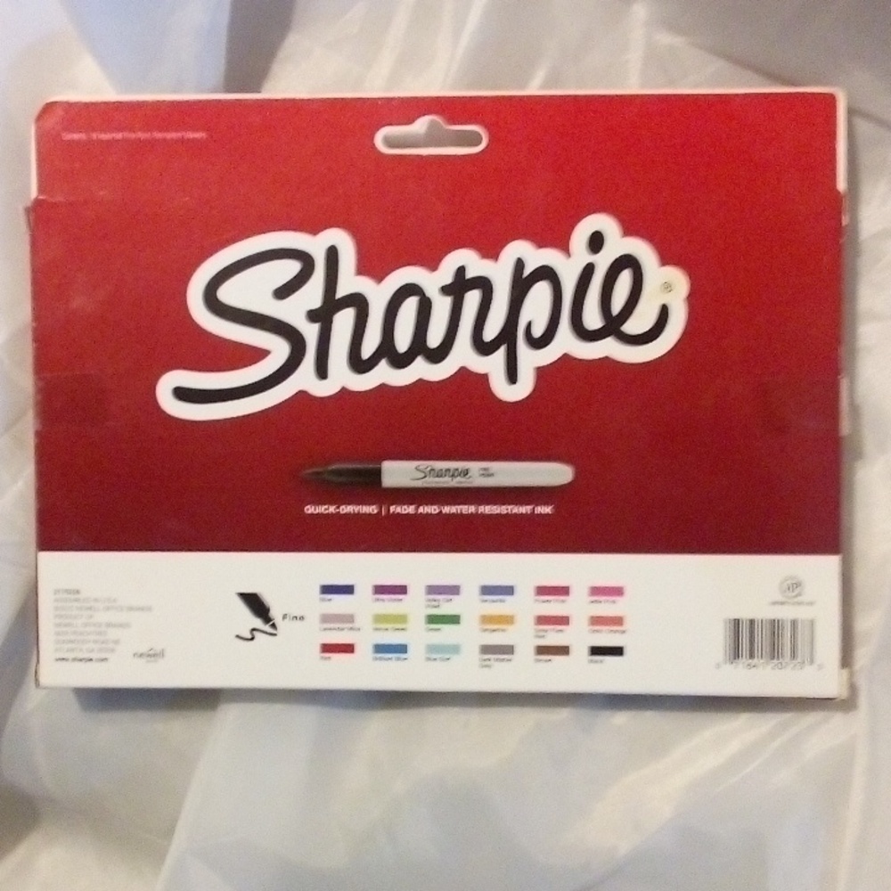 Sharpie markers - Picture 2 of 4
